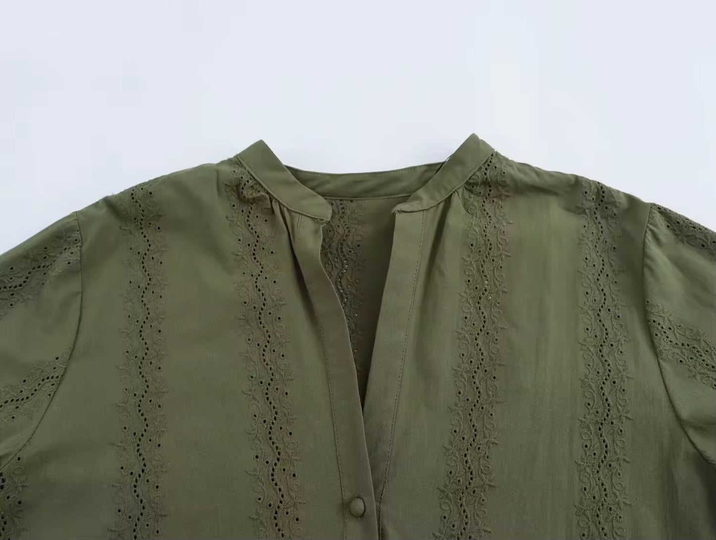 CHEMISE TEXTURÉE COL V