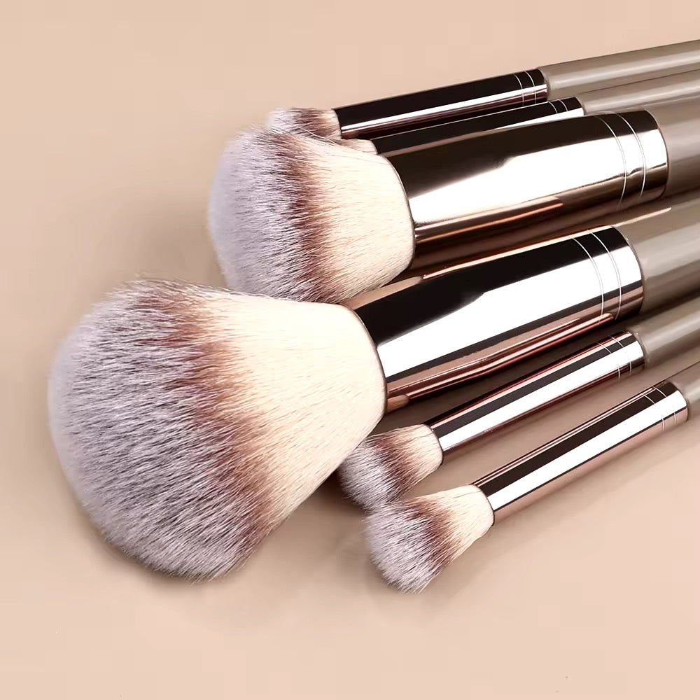 Set di 18 pennelli per trucco