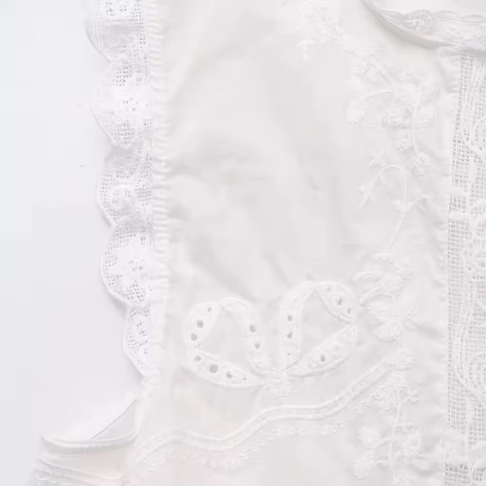 GILET BRODÉ À LIENS