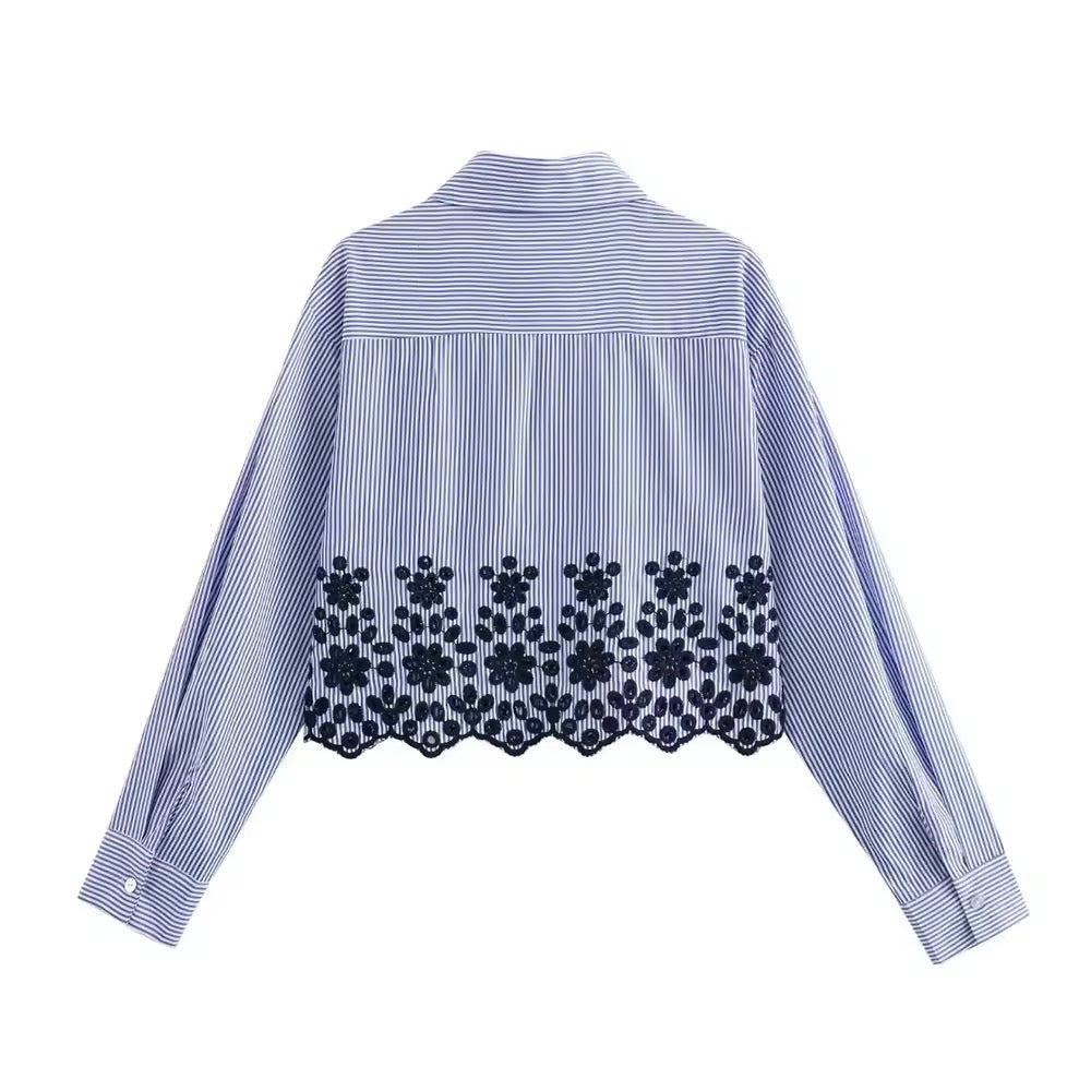 CHEMISE RAYÉE À BRODERIES FLORALES