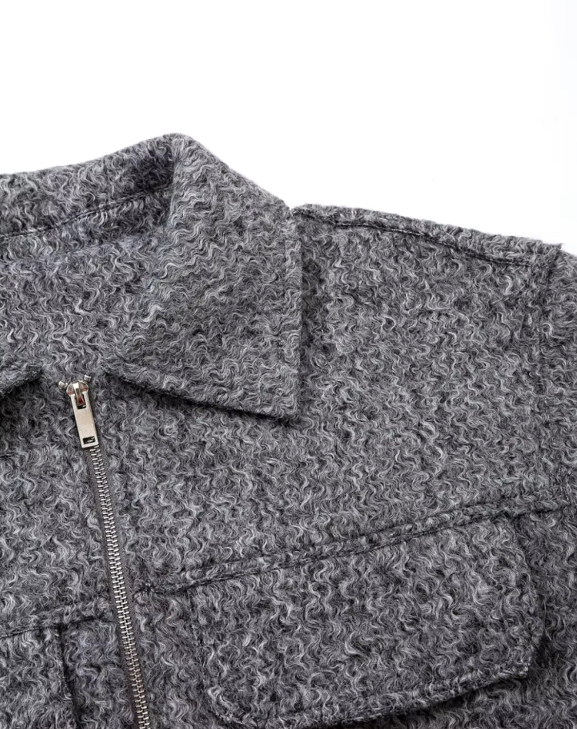 Knitted jacket • Women