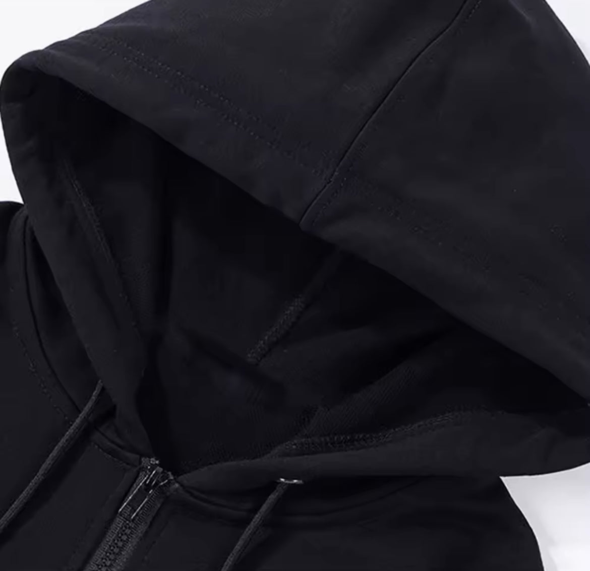 GILET CON CAPPUCCIO E ZIP