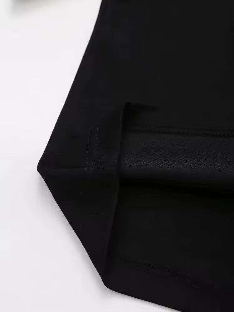Tee-shirt oversize en coton noir minimaliste