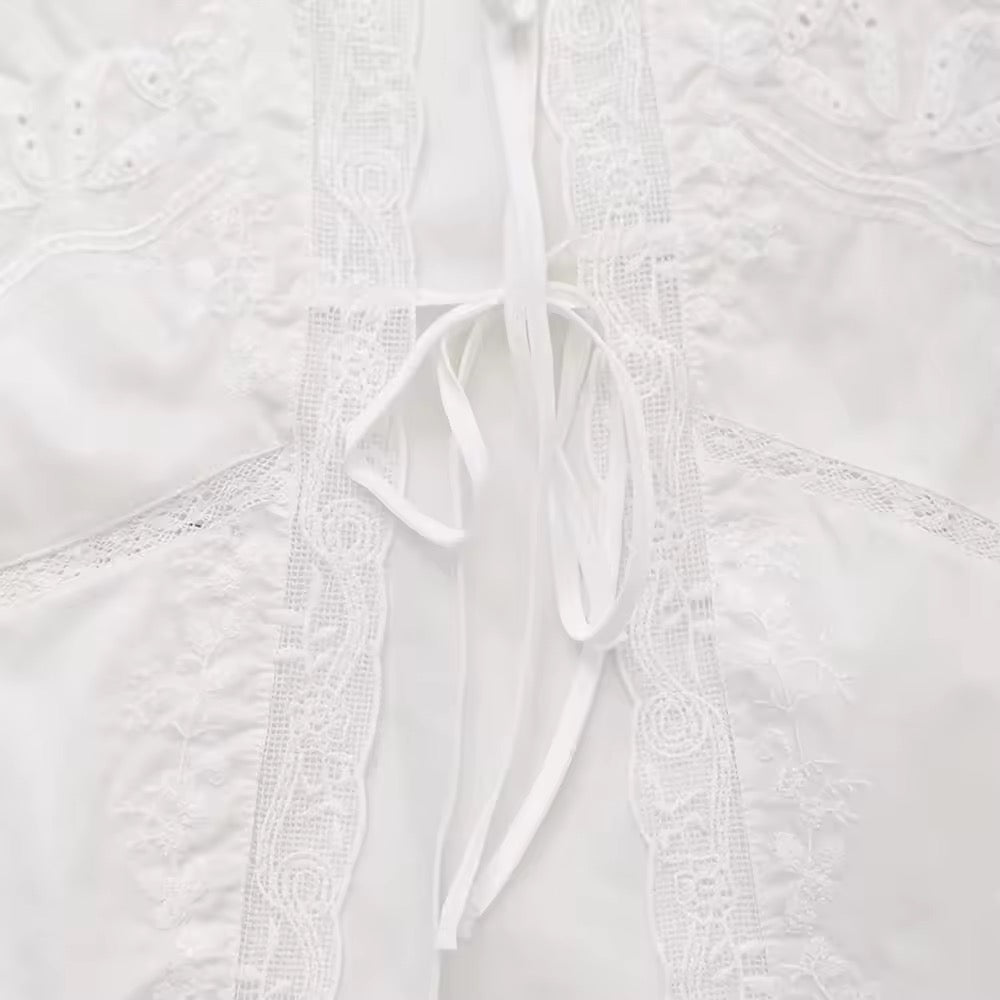 GILET BRODÉ À LIENS