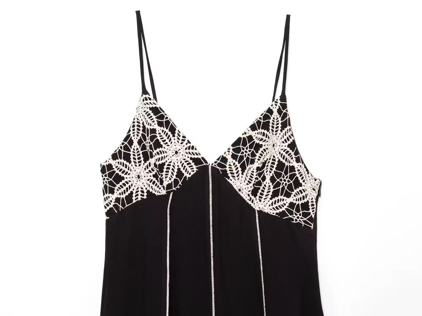 ROBE LÉGÈRE À BRETELLES LIEN