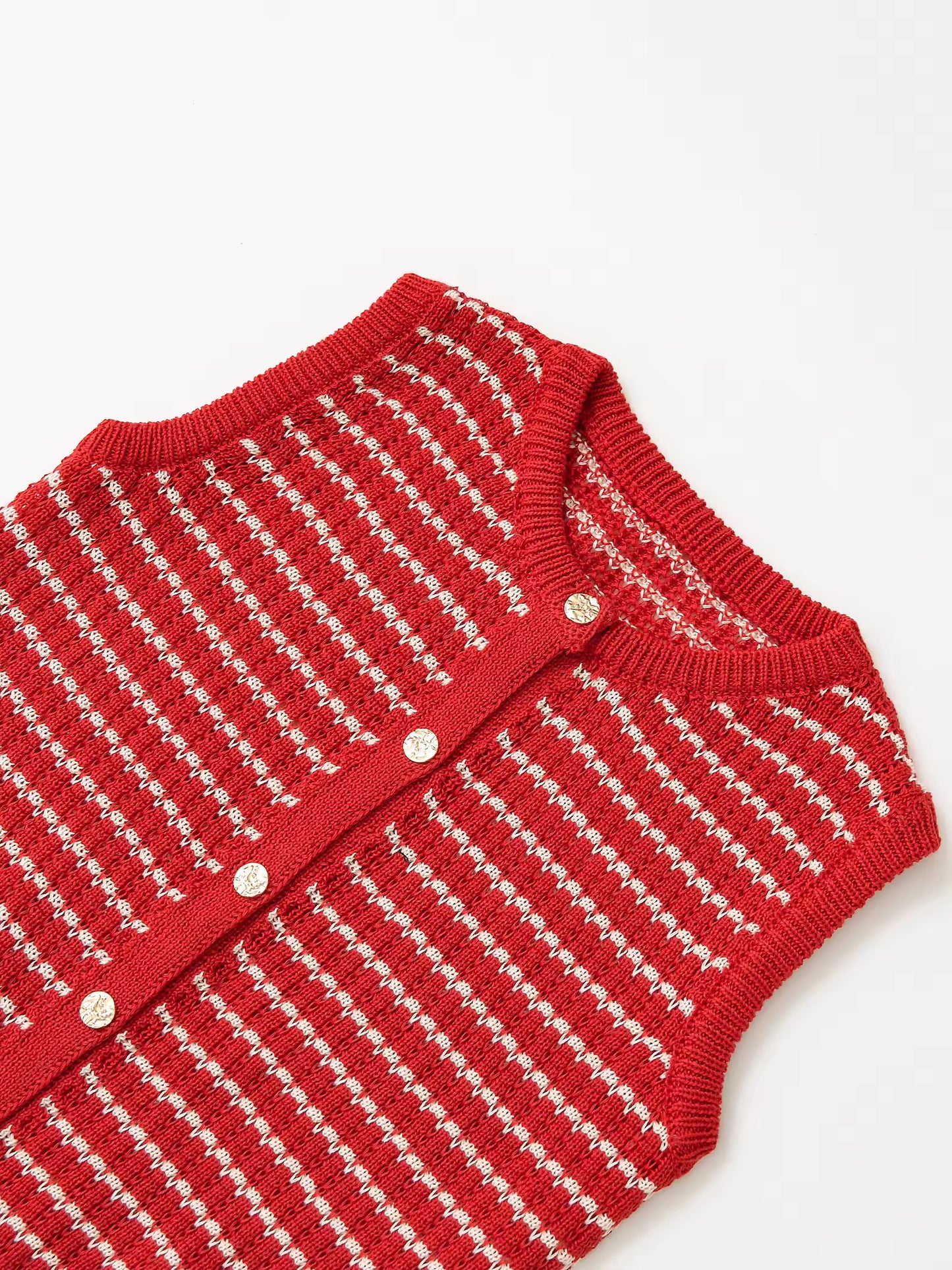 GILET TRICOTÉ SANS MANCHES