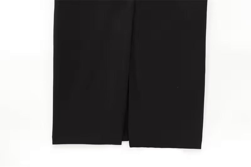 ROBE SANS MANCHES AVEC CEINTURE BOUCLÉE