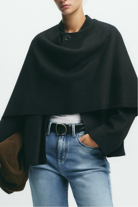 MANTEAU STRUCTURÉ À DRAPÉ INTÉGRÉ