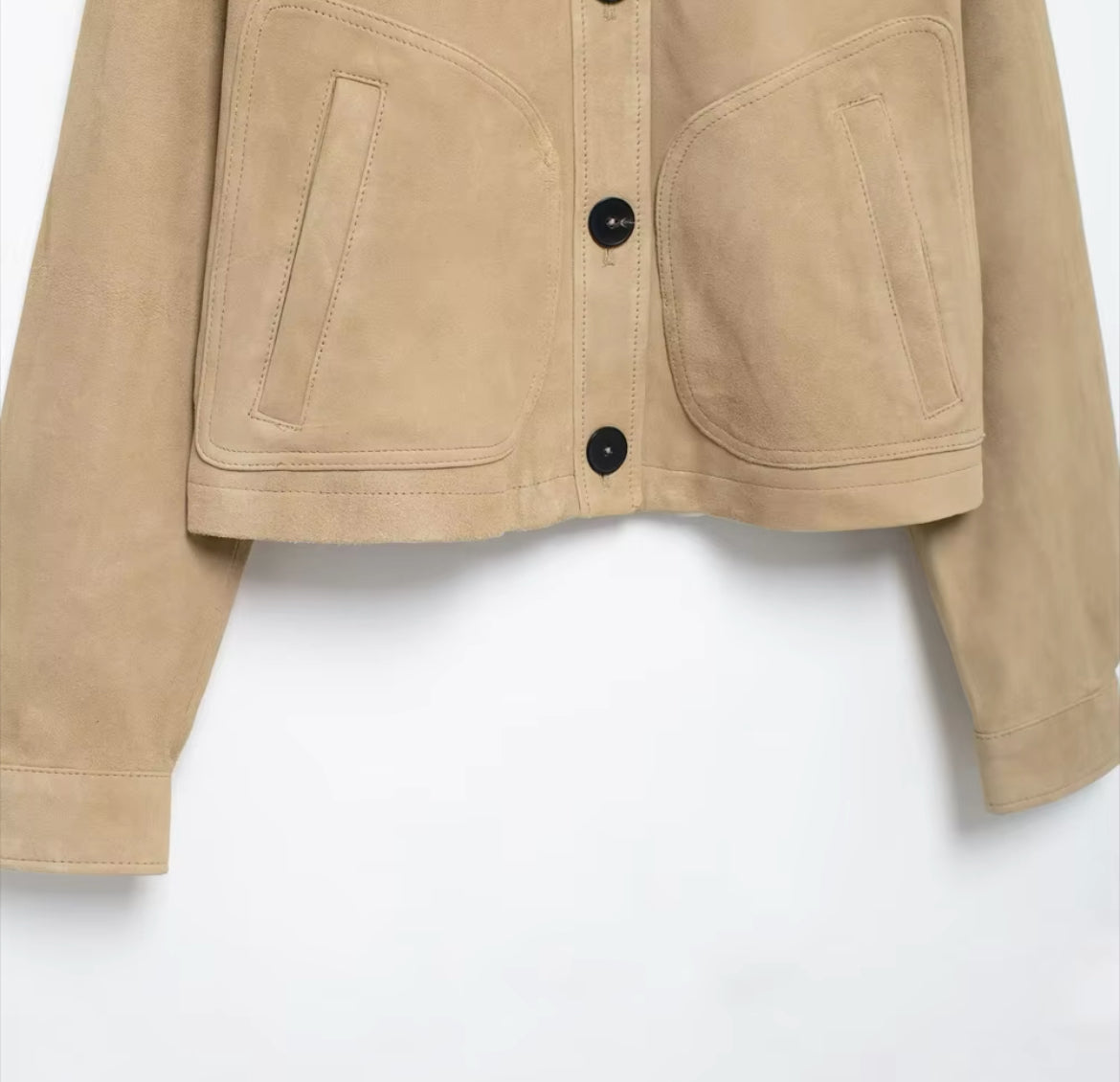 VESTE COURTE AVEC DAIM