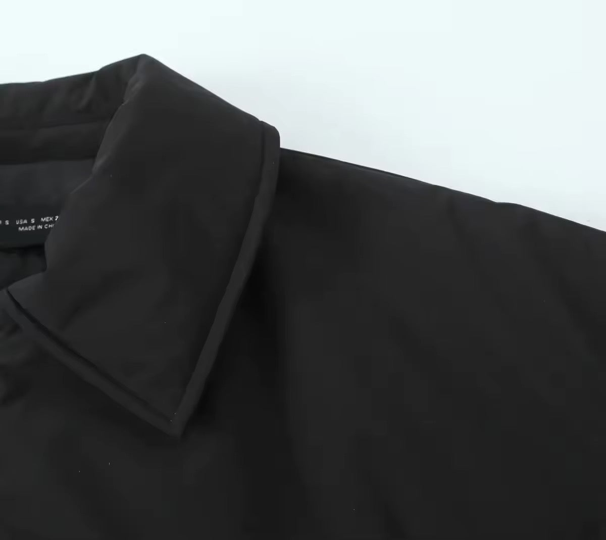 GIACCA BOMBER CORTA