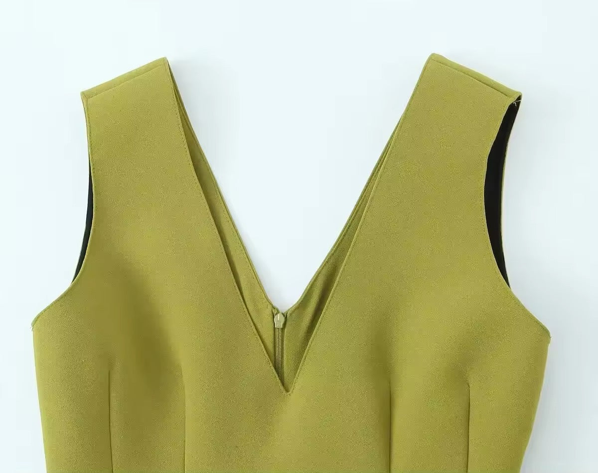 TOP DI MEDIA LUNGHEZZA CON SCOLLO A V