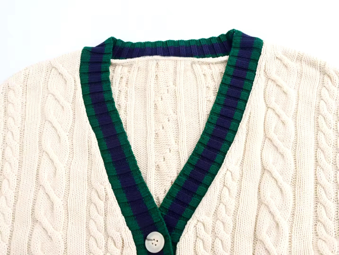 Knitted vest • Women