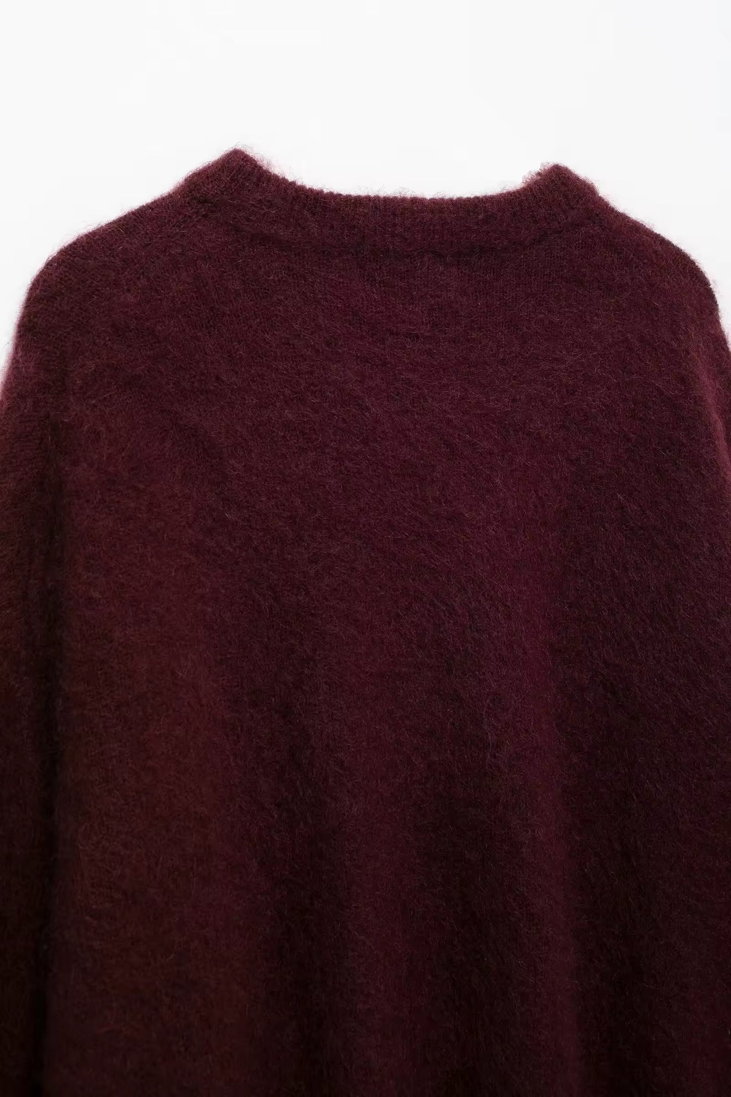 Morbido maglione girocollo in maglia