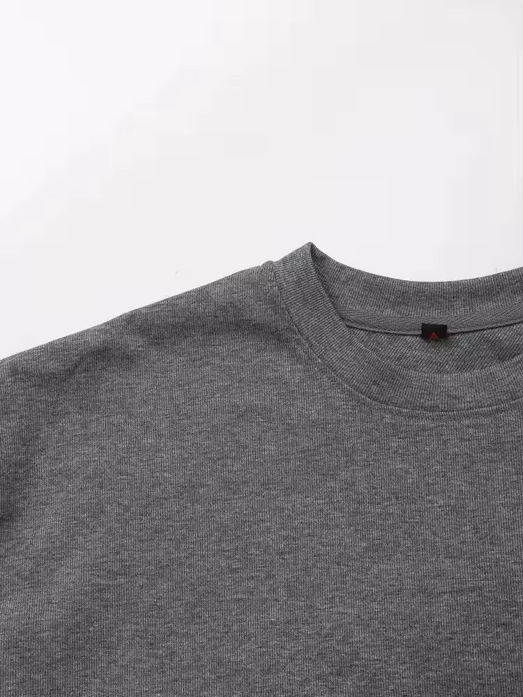 Tee-shirt oversize en coton gris minimaliste