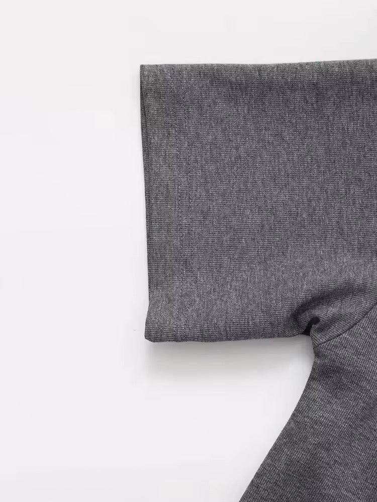 Tee-shirt oversize en coton gris minimaliste