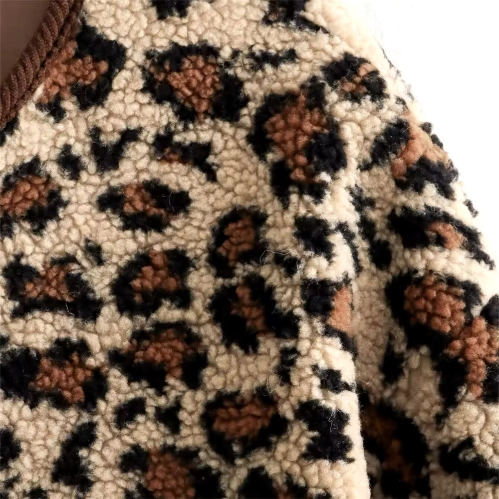 Cappotto effetto lana con stampa leopardata • Donna