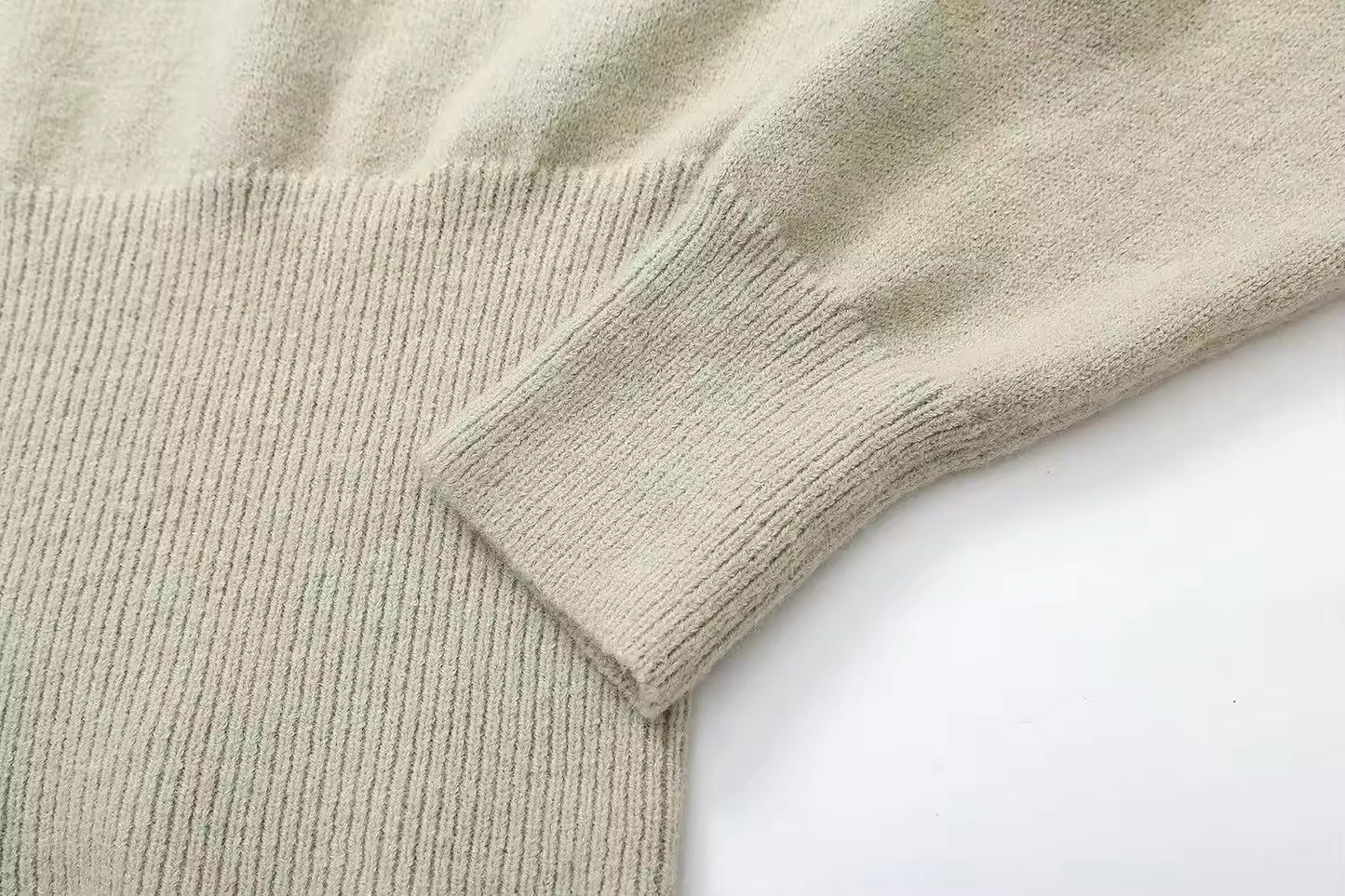 Knitted polo shirt • Women