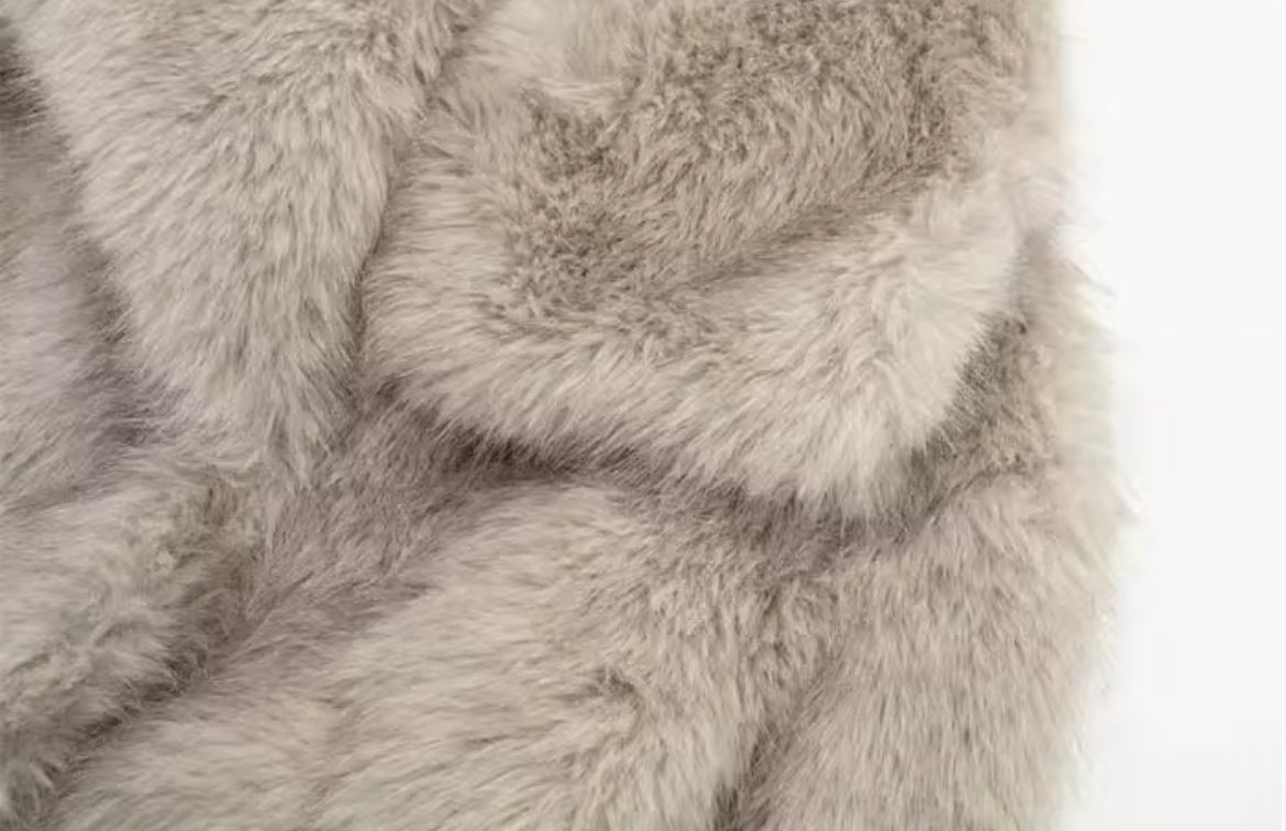 Fur effect down jacket • Women