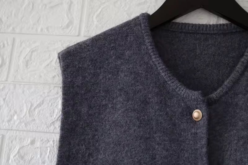CARDIGAN CORTO CON SCOLLO A V