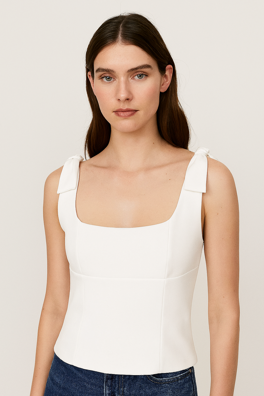 TOP ELASTICO CON PIZZO