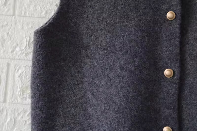 CARDIGAN CORTO CON SCOLLO A V