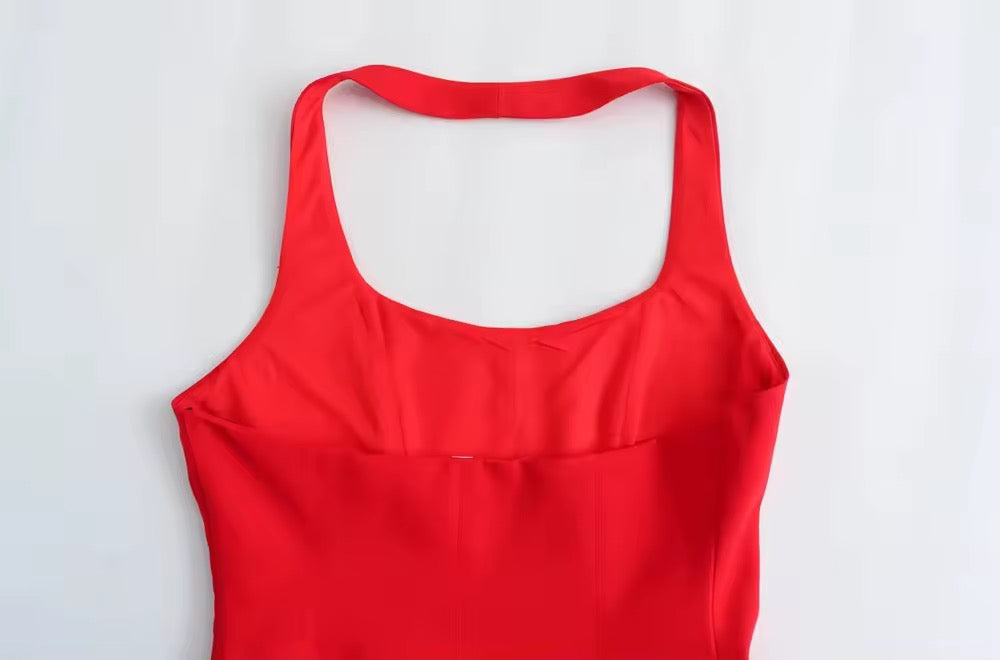 TOP HALTER STRUCTURÉ