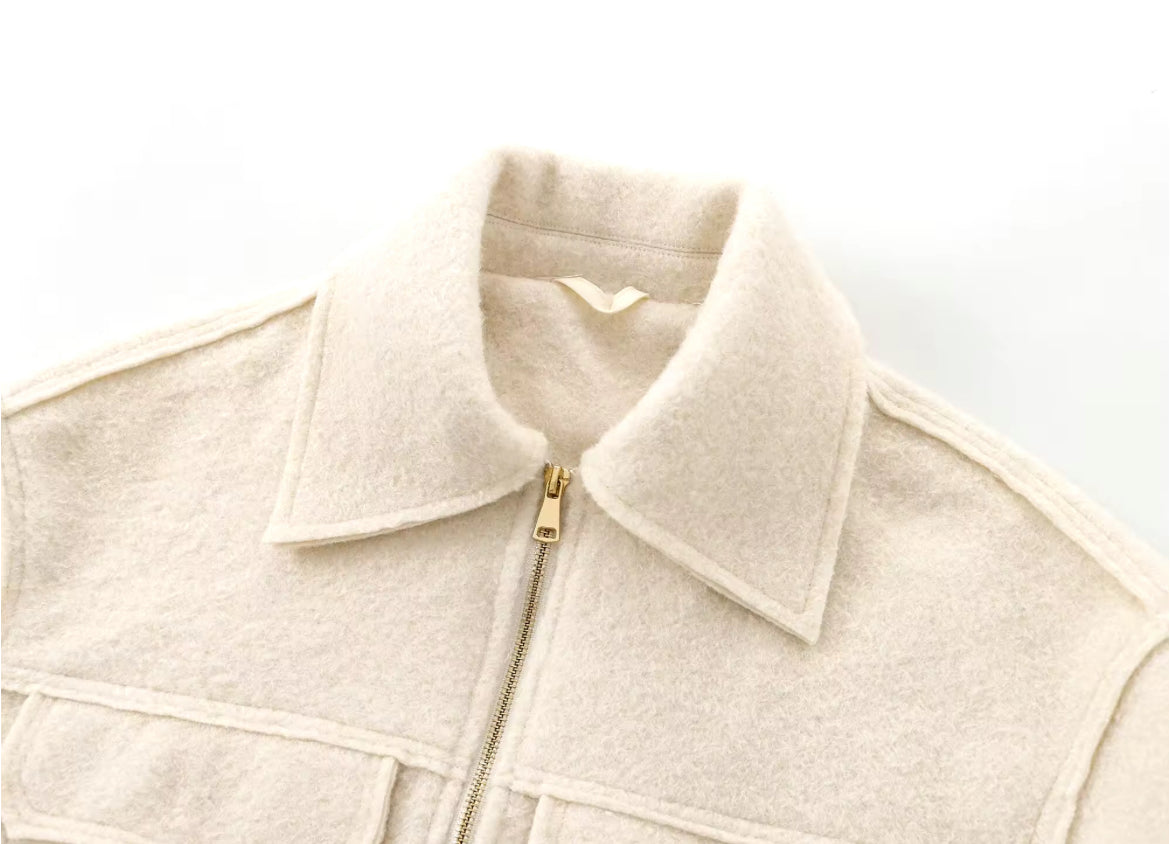 Knitted jacket • Women