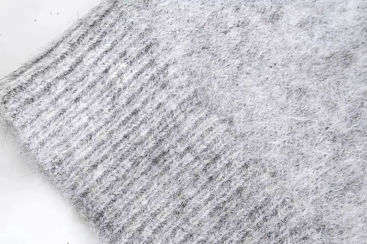 Short cardigan • Women