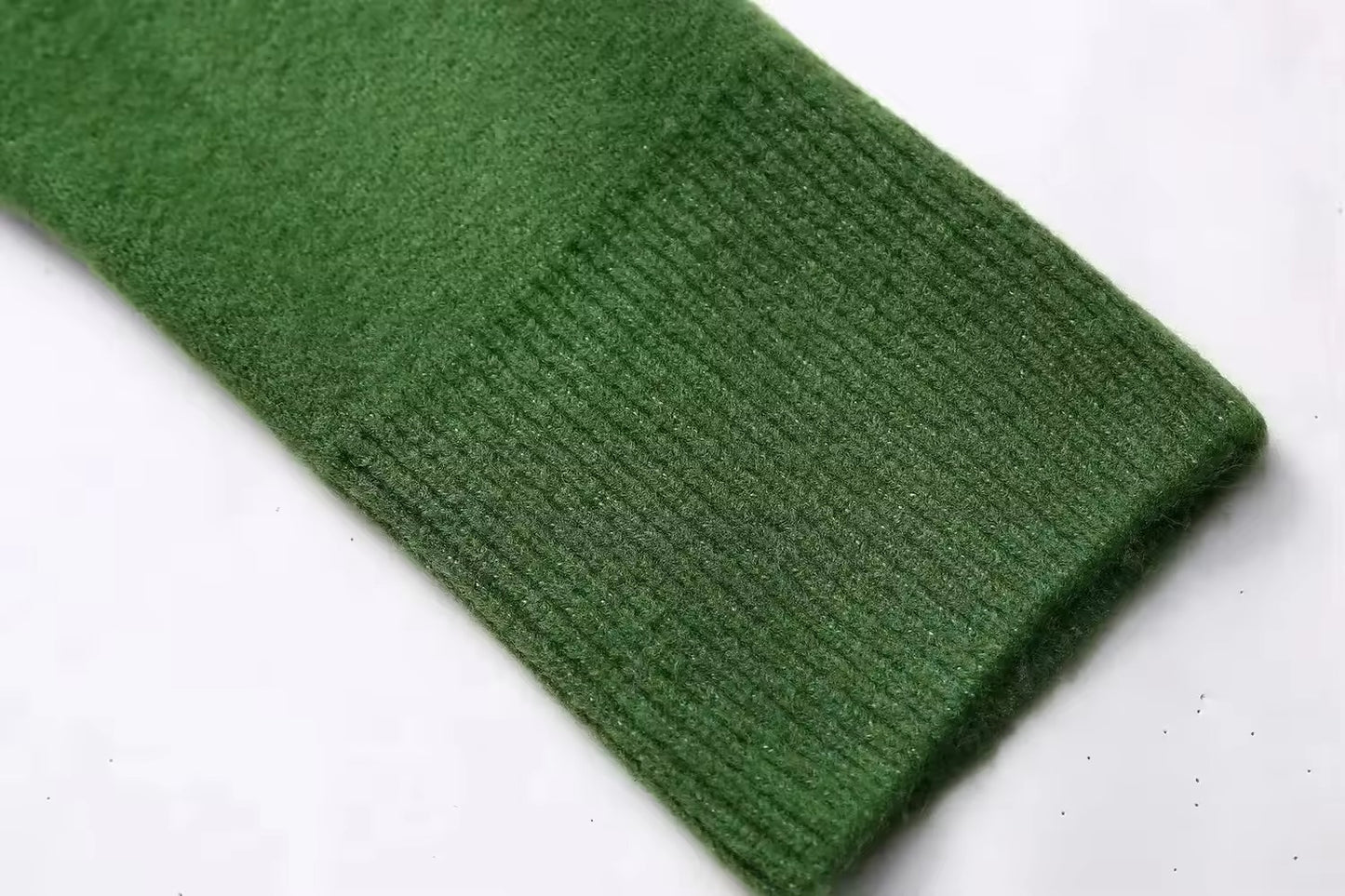 Maglione lavorato a maglia con collo alto