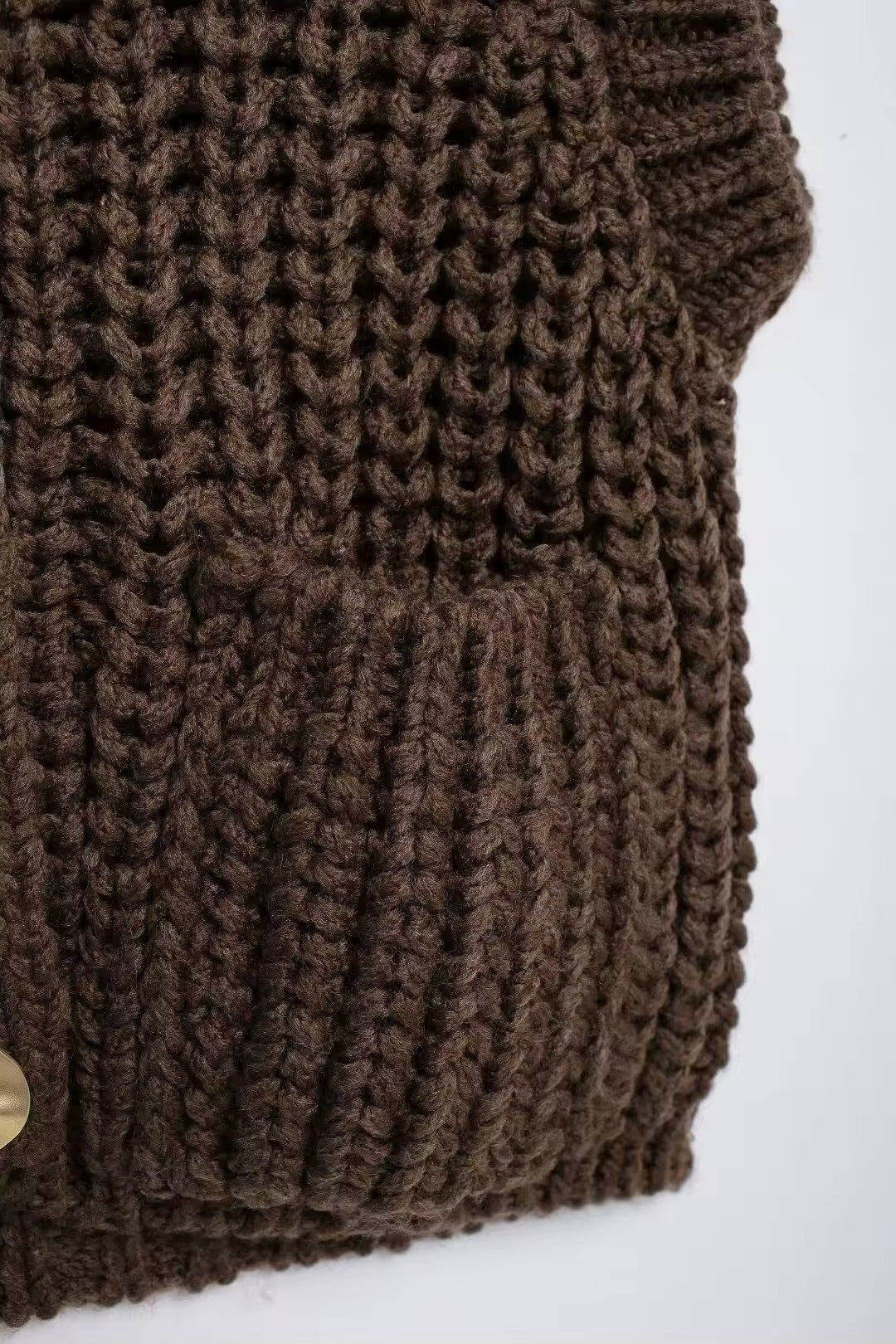 CARDIGAN IN MAGLIA SENZA MANICHE