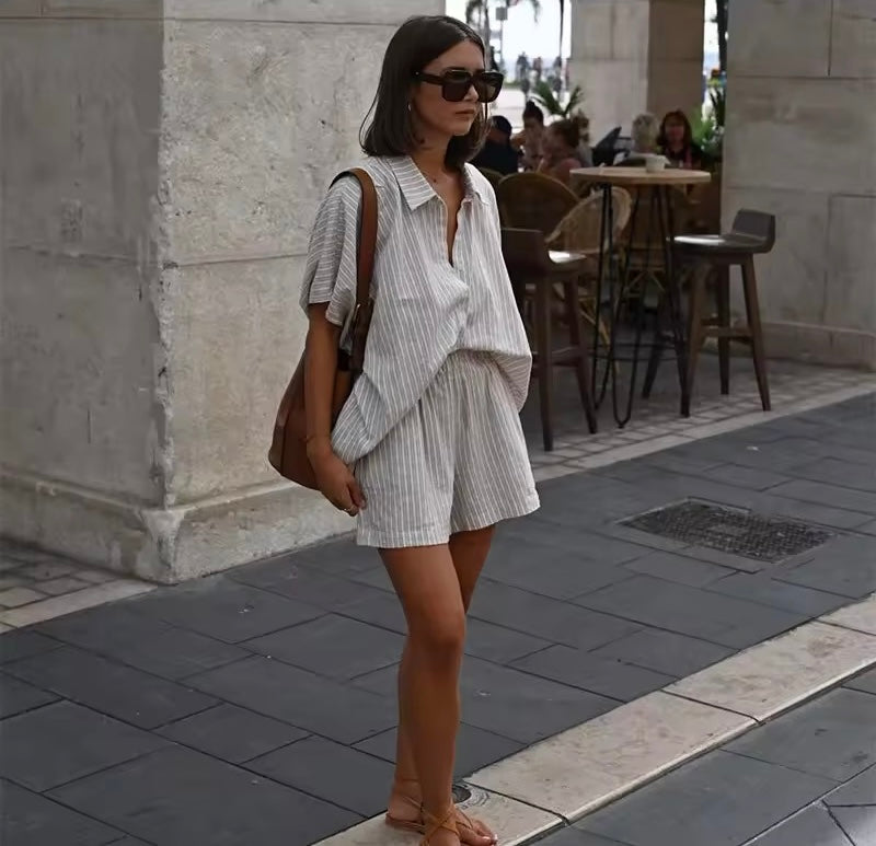 ENSEMBLE CHEMISE ET SHORT EFFET LIN