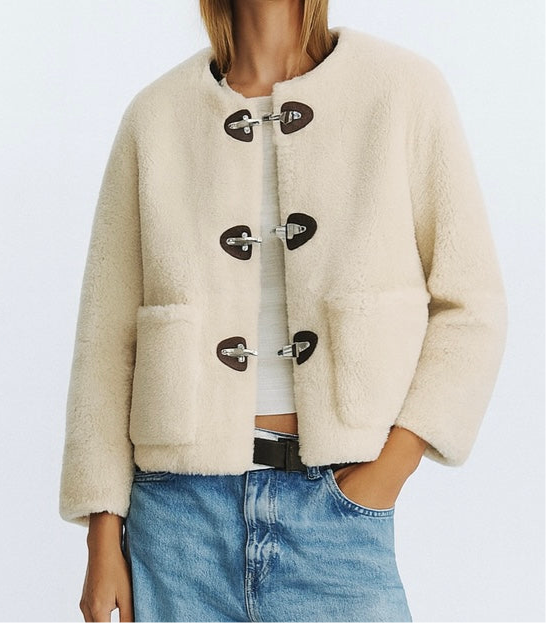 VESTE EN BOUCLETTE AVEC FERMETURES CLIP MÉTAL