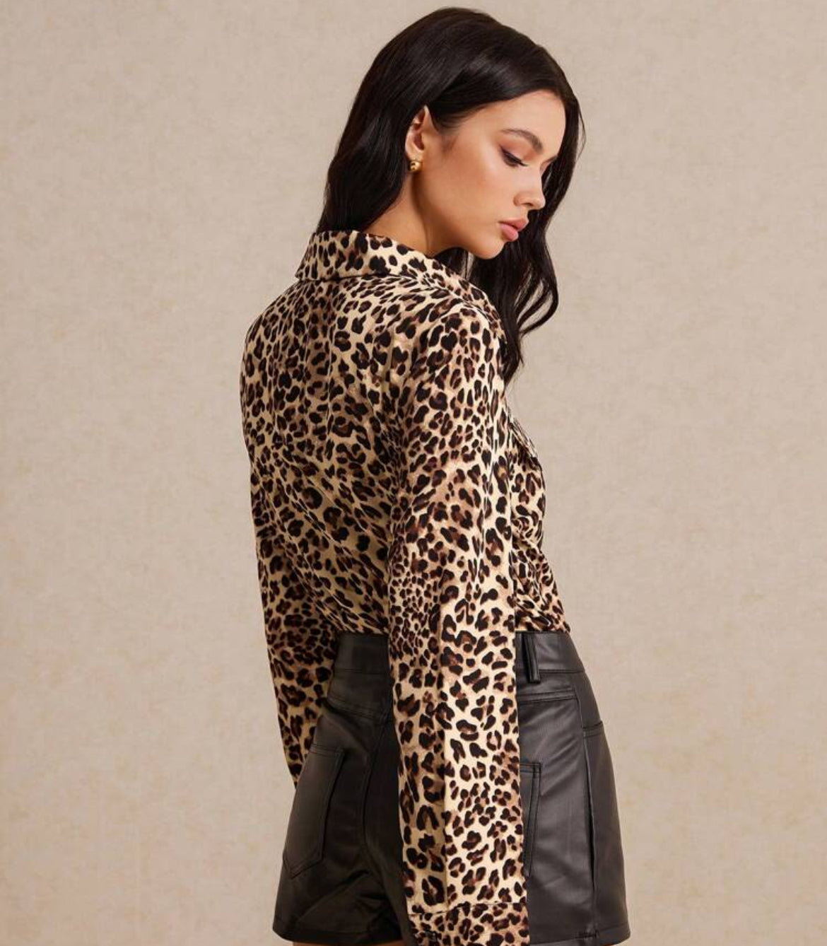 CAMICIA CASUAL CON MOTIVO LEOPARDATO