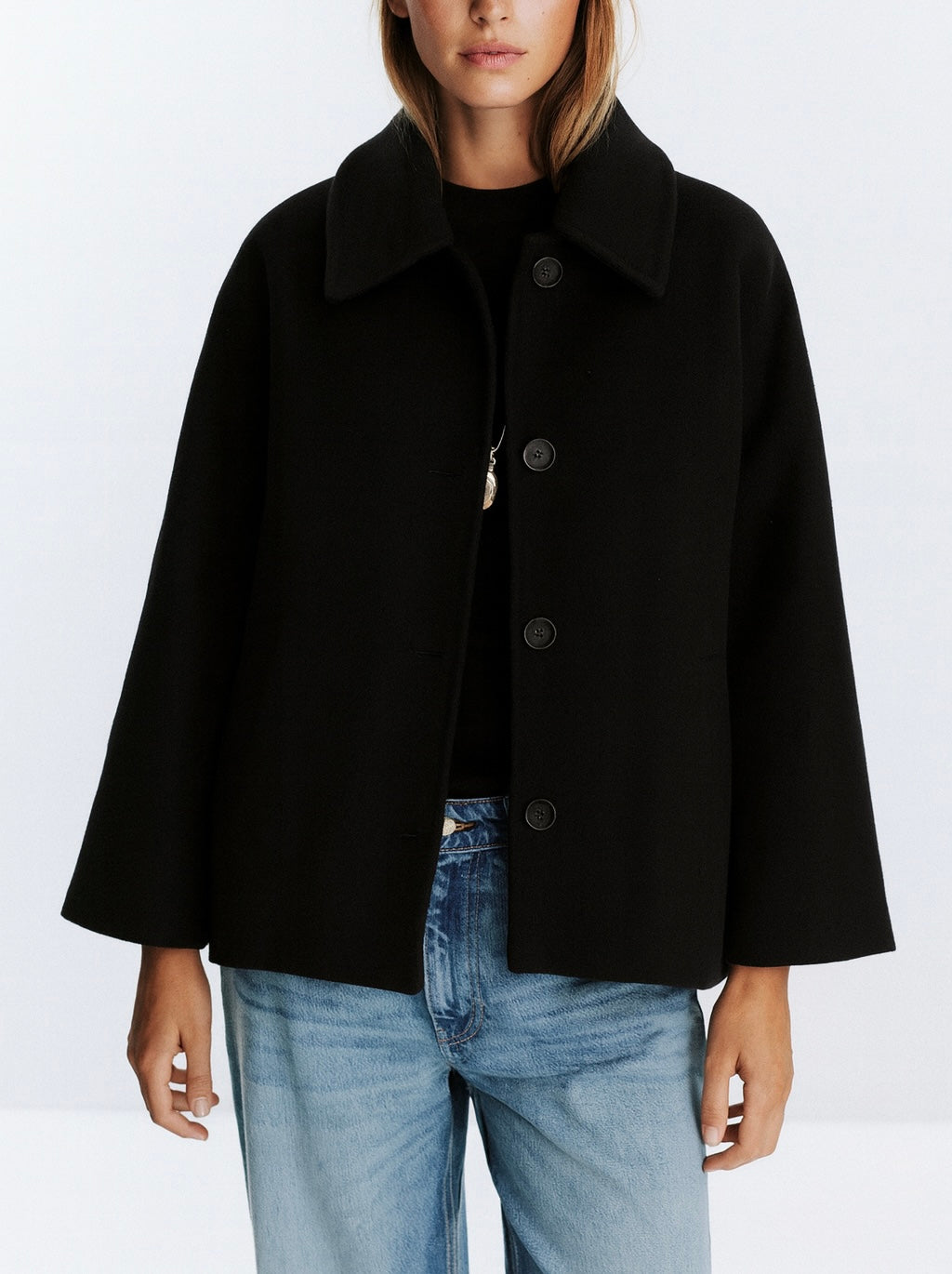 Double-breasted coat • Women
