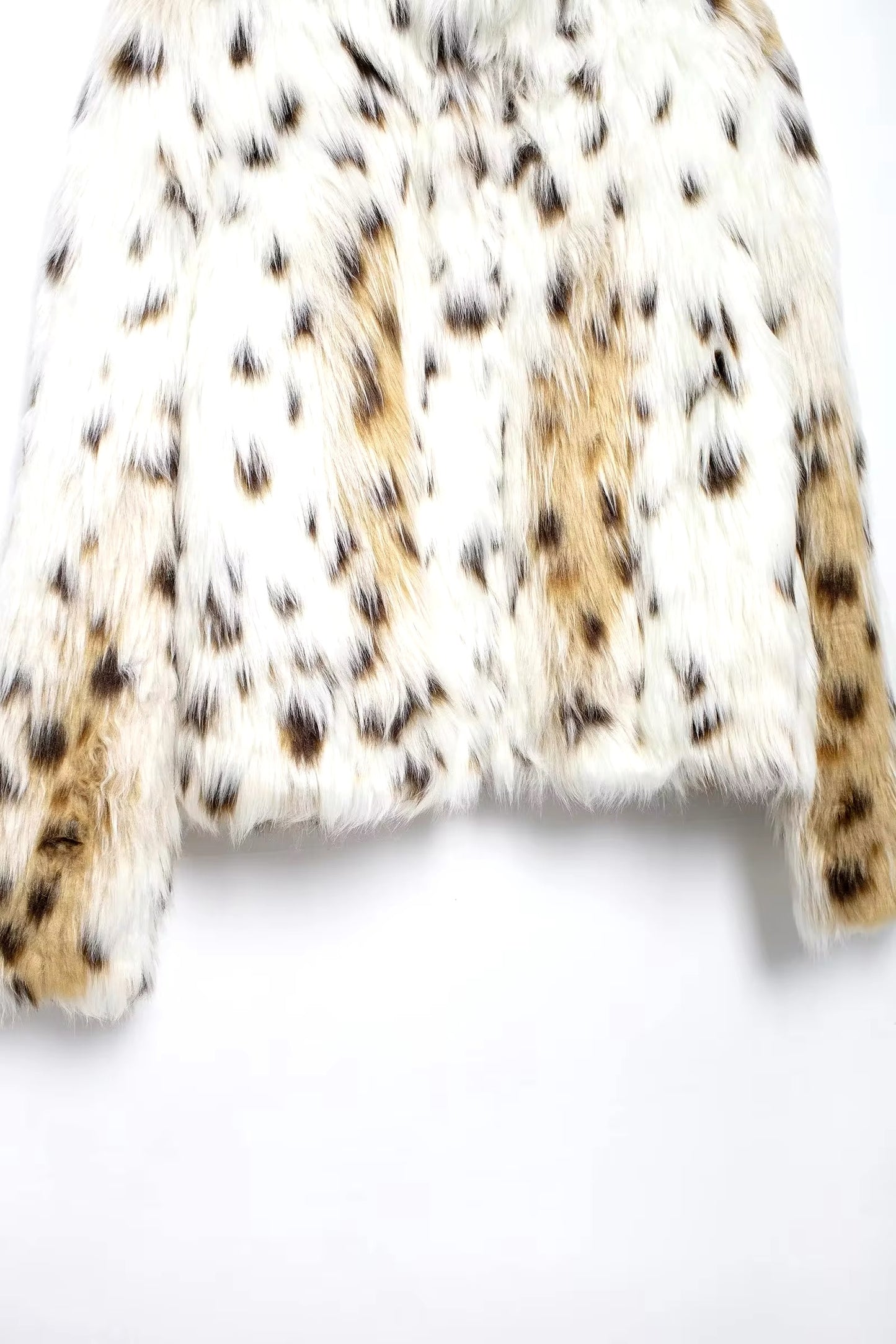 Giacca effetto pelliccia stampa leopardata • Donna