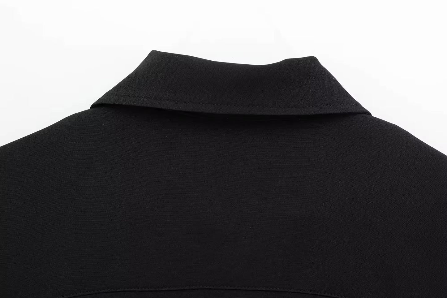 VESTE COURTE À COL REVERS