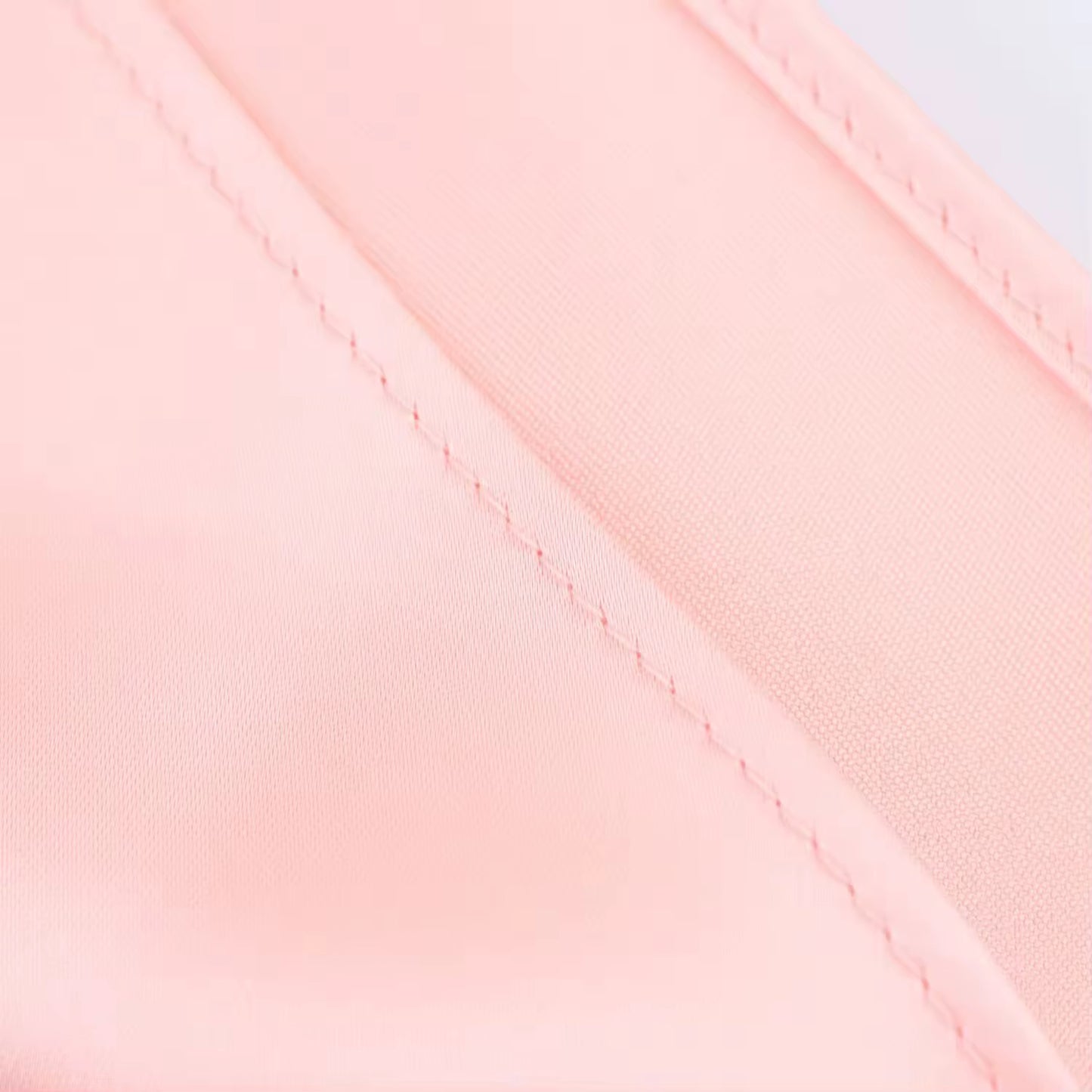 TOP DOS NU EN SATIN