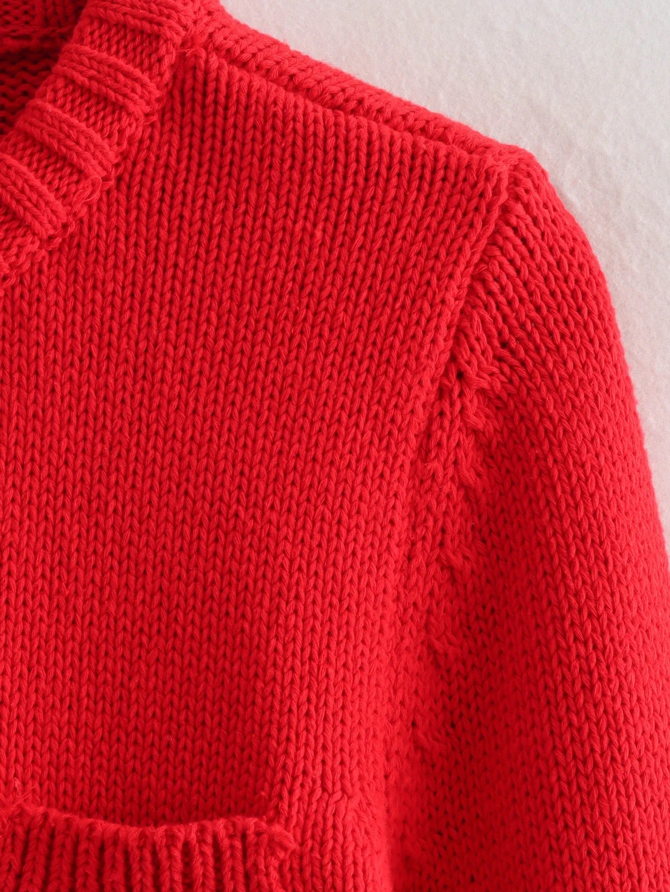 Red knitted jacket • Women