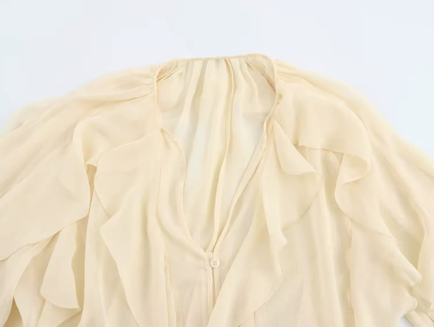 BLOUSE VOLANTÉE À MANCHES AMPLE