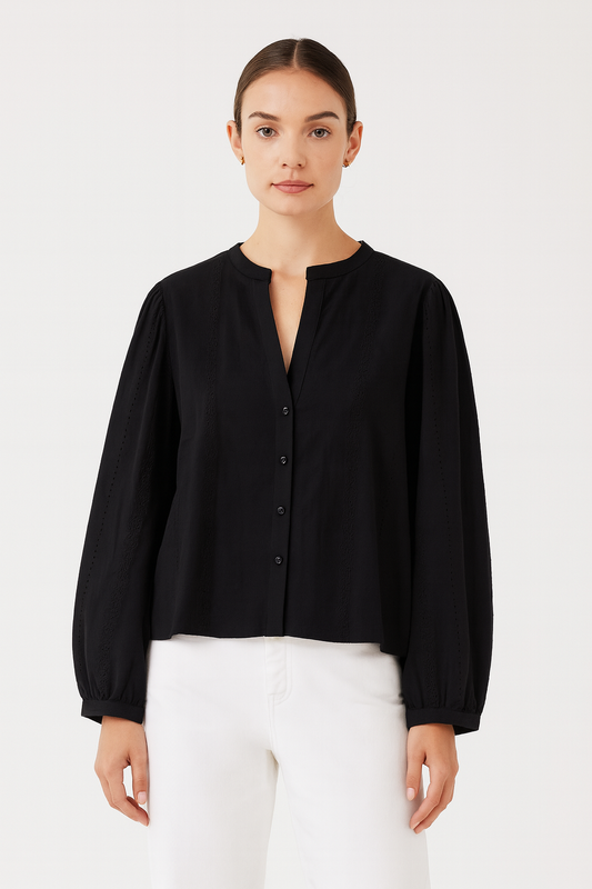 BLOUSE AJOURÉE À MANCHES LONGUES