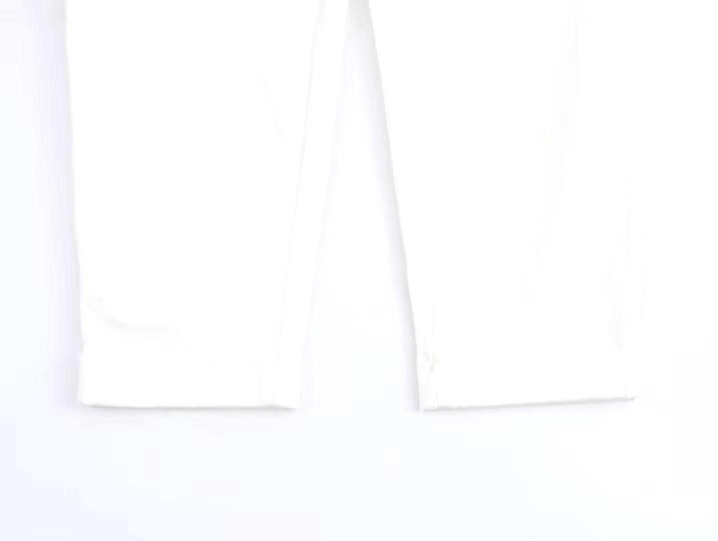 Straight pants • Women