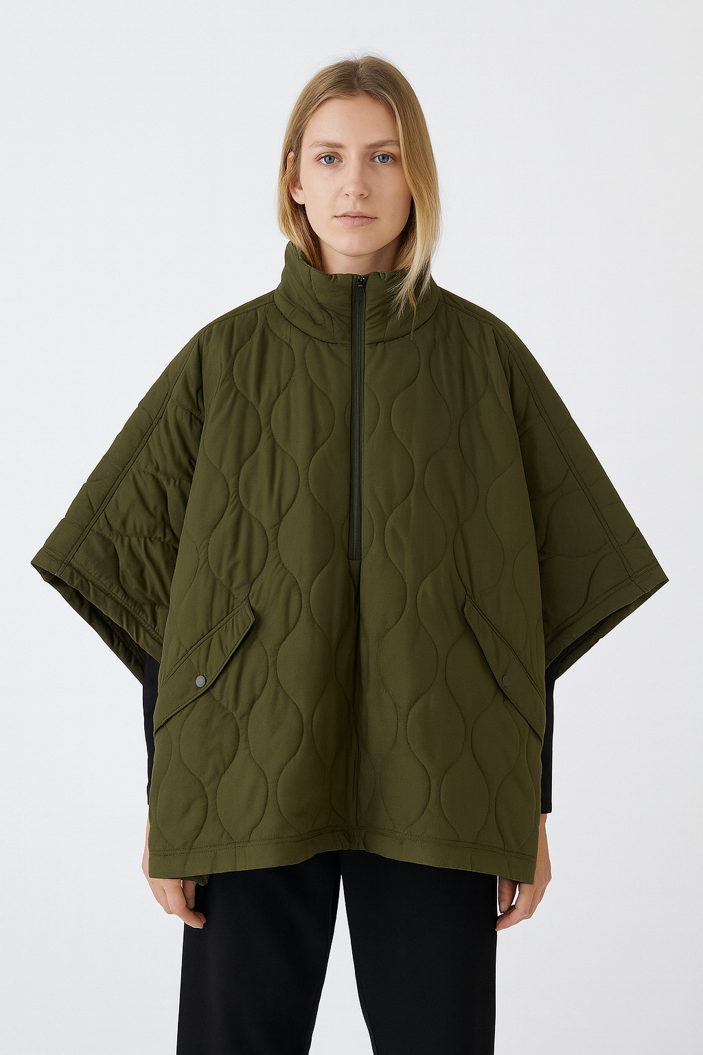 Cappotto a mezza manica • Donna 