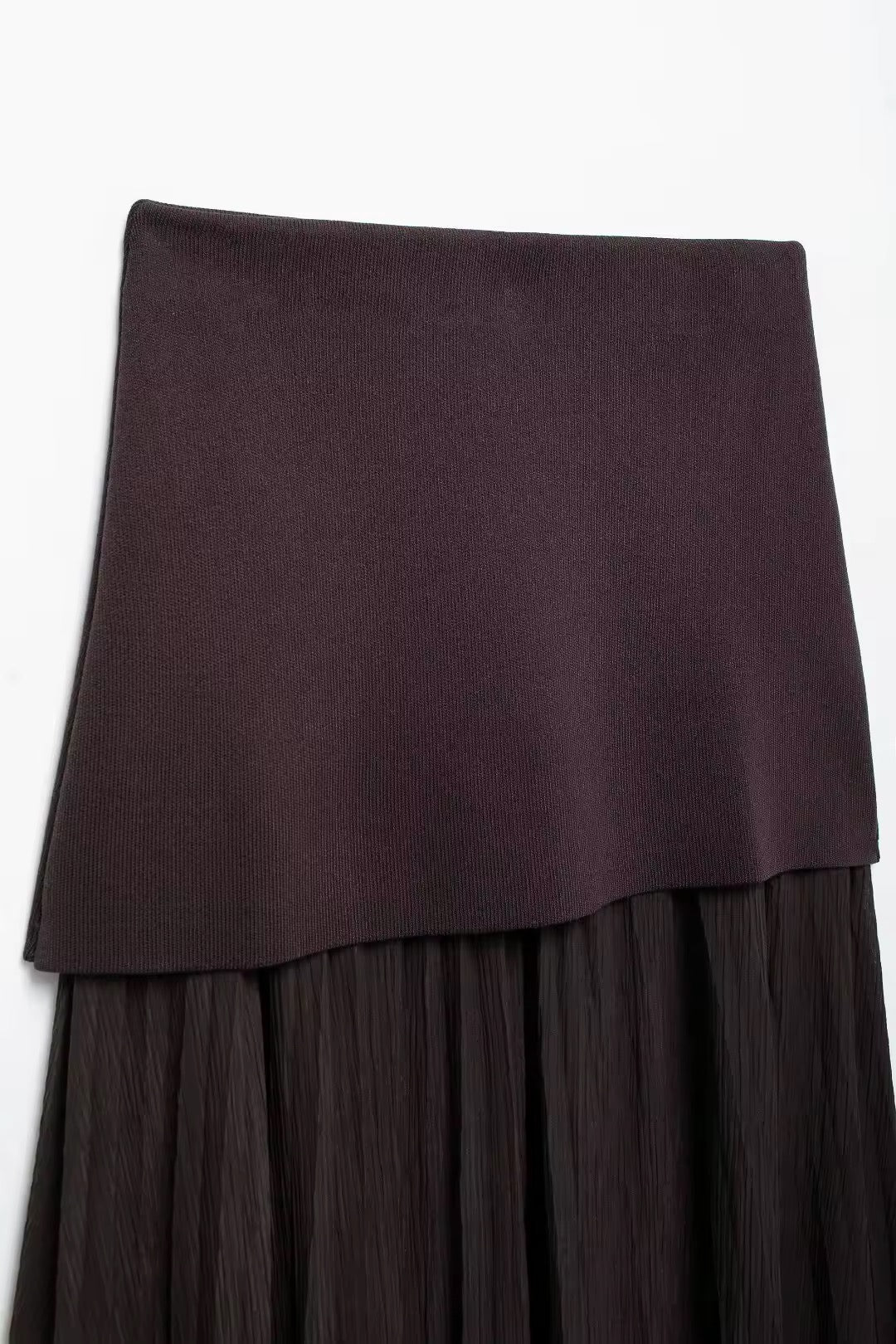 ENSEMBLE JUPE PLISSÉ ET GILET