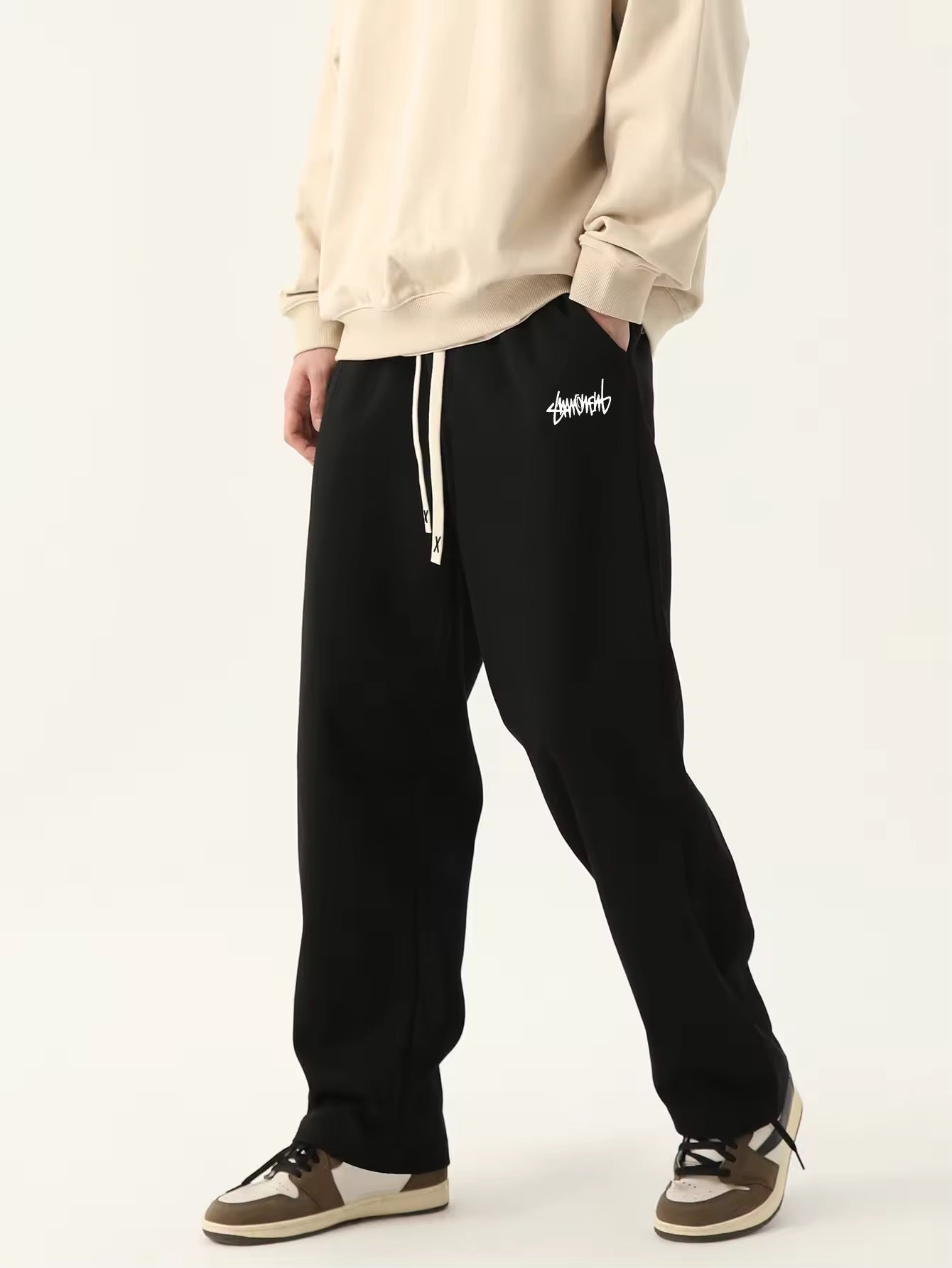 PANTALONI DA JOGGING CON LACCI • UOMO