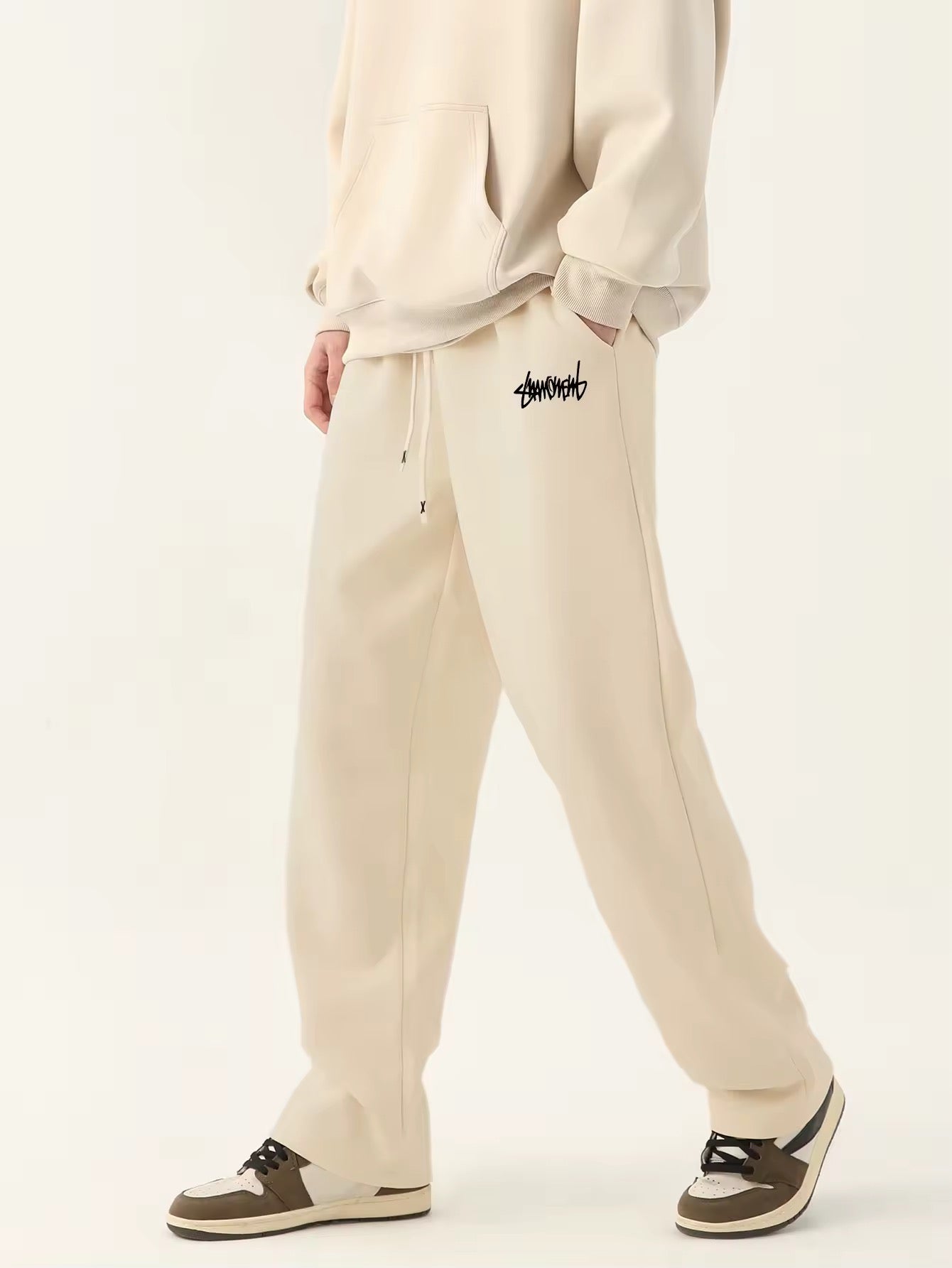PANTALONI DA JOGGING CON LACCI • UOMO