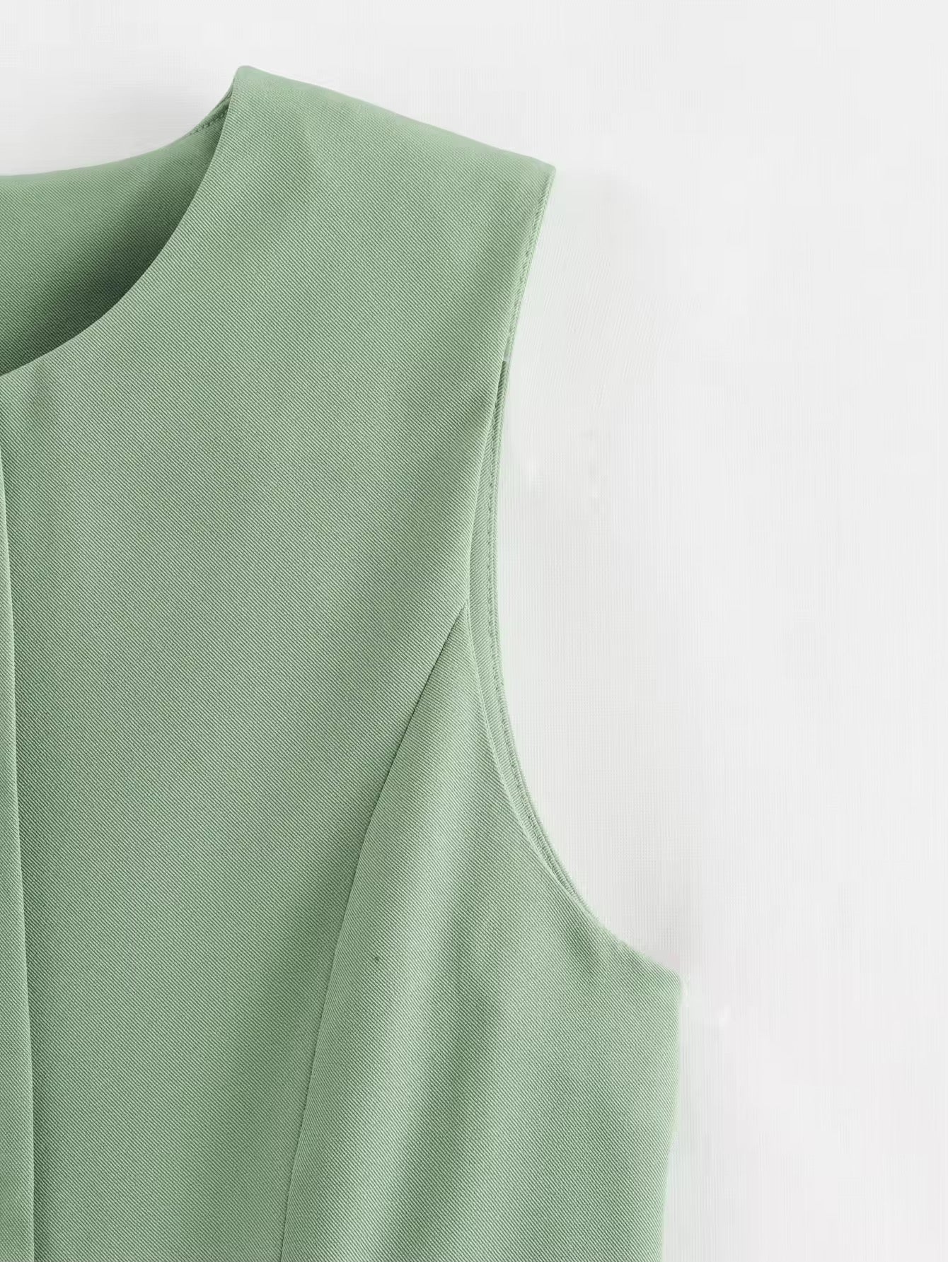 GILET SENZA MANICHE DI MEDIA LUNGHEZZA