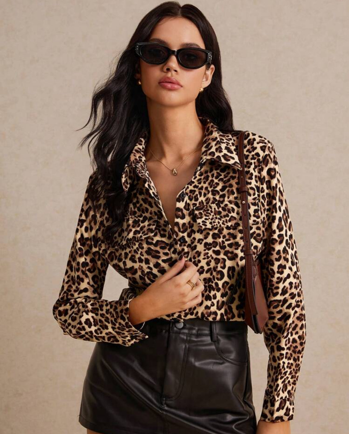 CAMICIA CASUAL CON MOTIVO LEOPARDATO 