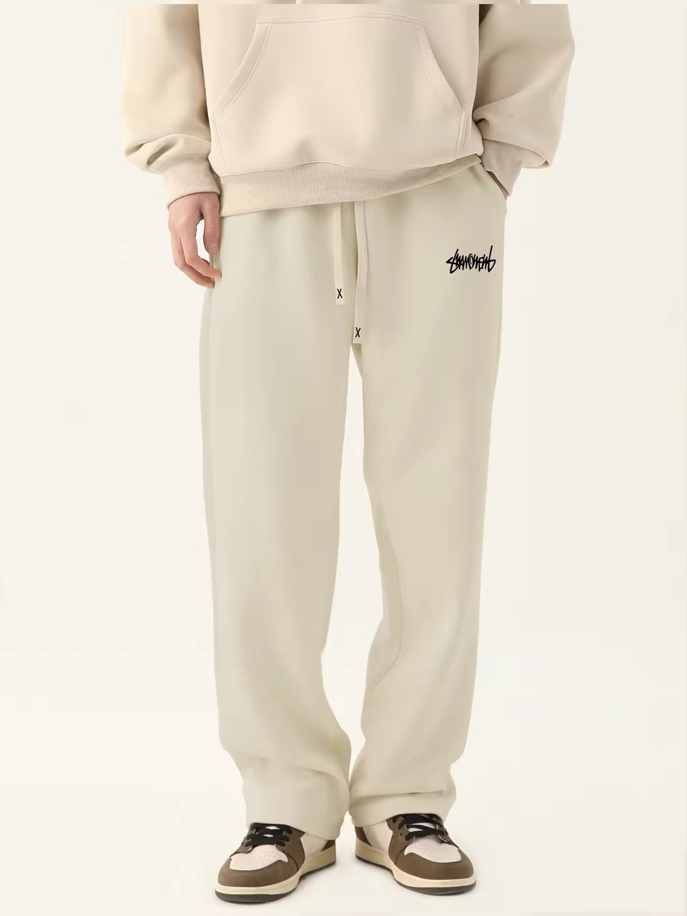 PANTALONI DA JOGGING CON LACCI • UOMO