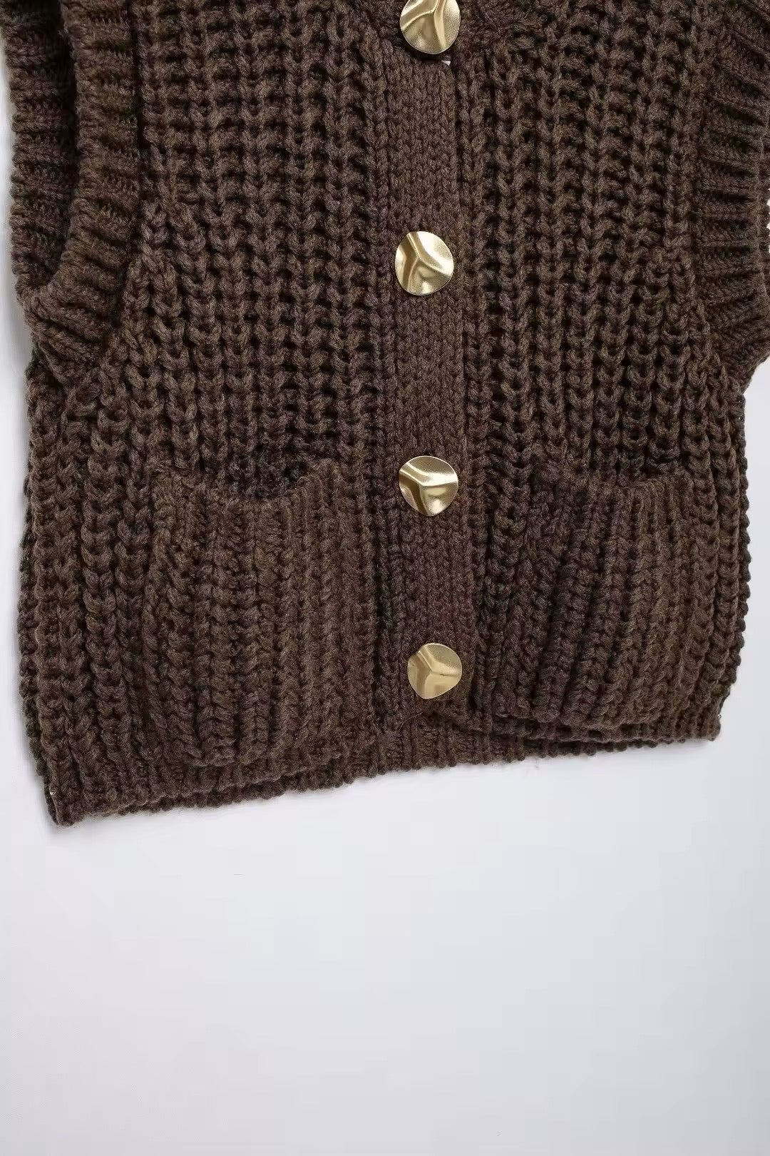 CARDIGAN IN MAGLIA SENZA MANICHE 