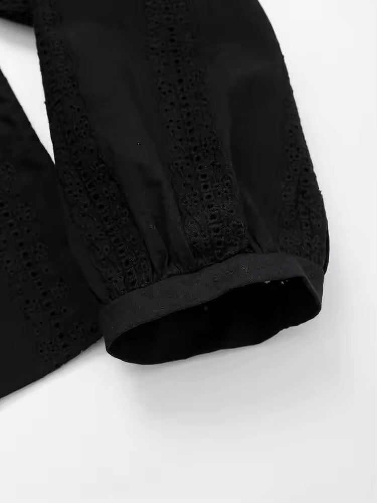 BLOUSE AJOURÉE À MANCHES LONGUES
